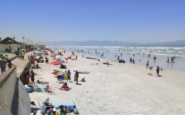 Immaculate 2-bed Apartment in Cape Town