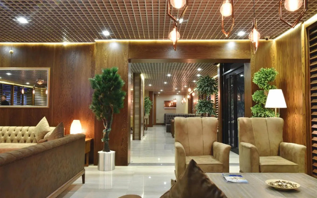 The Elegant Hotel