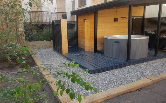 Amaroq Explorers BaseCamp