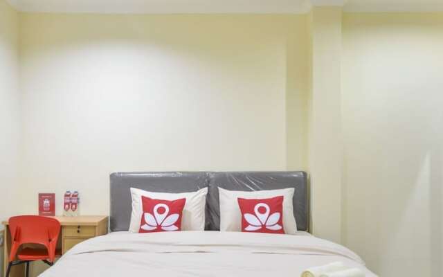 ZEN Rooms Near ITC Roxy Mas