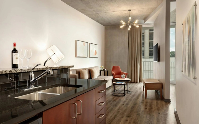 Twelve Midtown, Autograph Collection