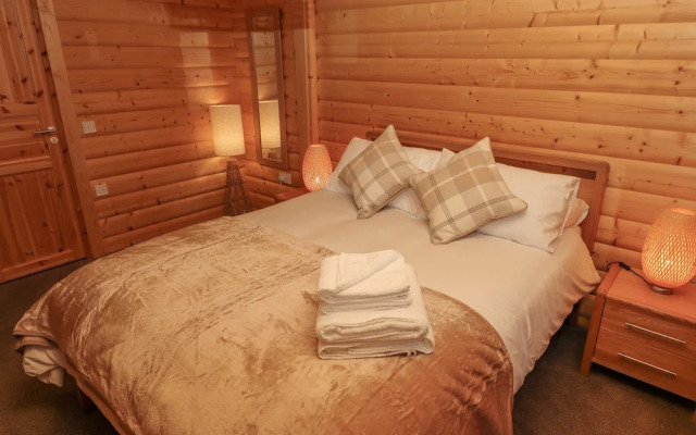 Leafy Hollow Lodge