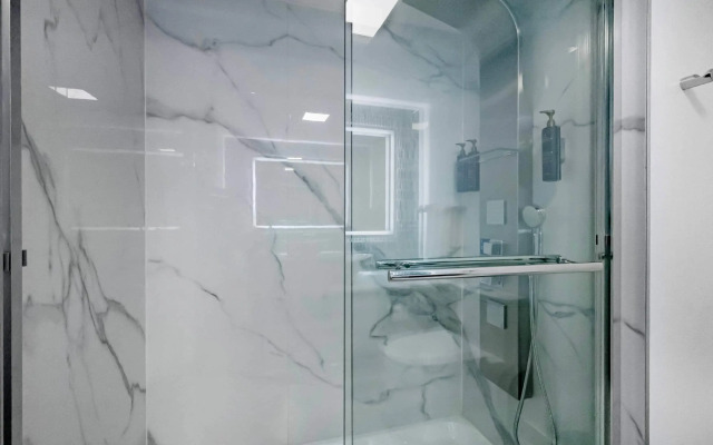 Blue – A Modern Hotel, an Ascend Collection Hotel