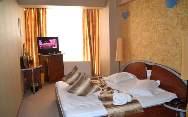 Hotel Helin Electroputere Mall
