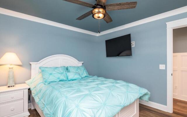 The Sandcastle by Oak Island Accommodations