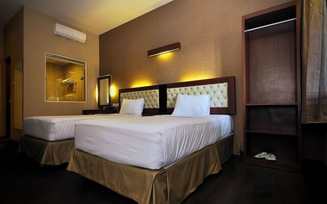 Spencer Green Hotel