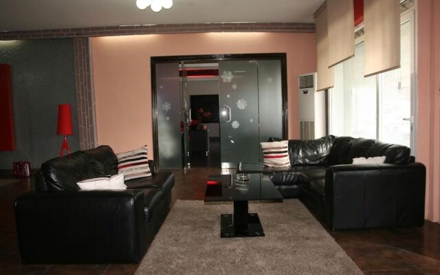 Business Hotel
