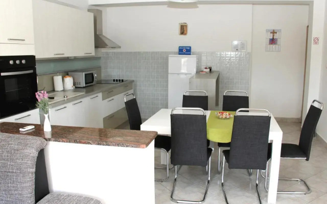Apartment Bura