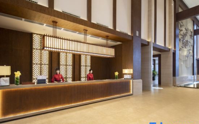 Sky Island Lake Resorts & Hotels