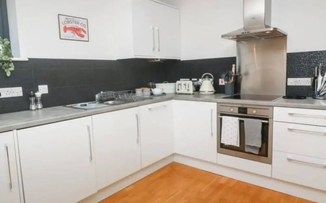 Newquay Near Beach Town Center Parking