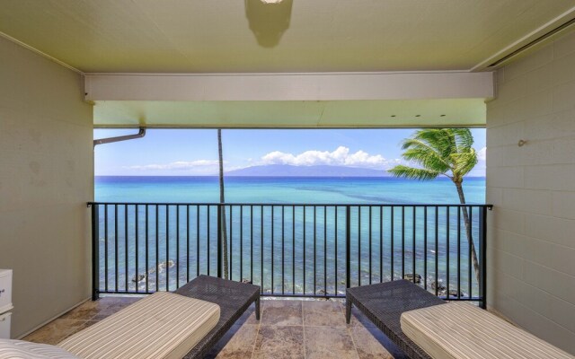 Noelani 304 3bdrm 2.5 Bath 3 Bedroom Condo by RedAwning