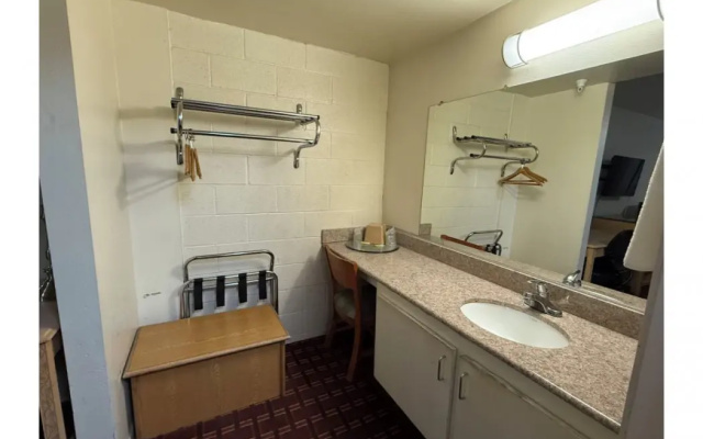 New Budget Inn