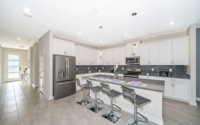 Dashing Family Home Stl113