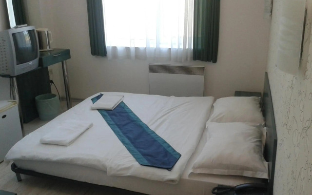 Scotty's Boutique Hotel