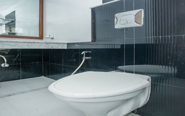 OYO 461 New Rainbow Business Hotel