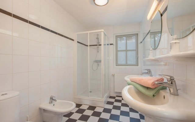 Detached Holiday Home With a Dishwasher Near Appelscha