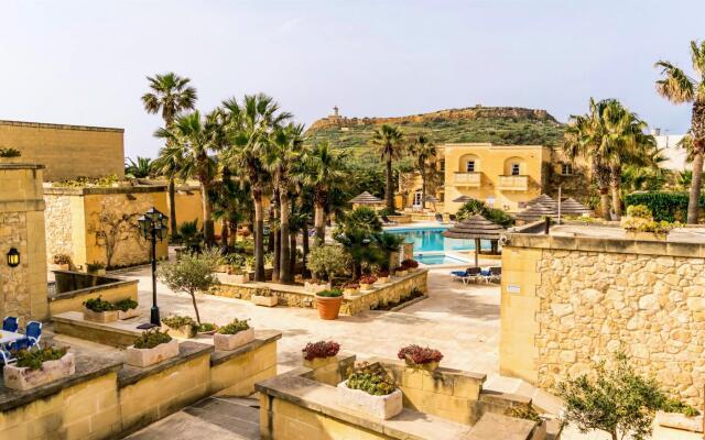 Tal Fanal Village