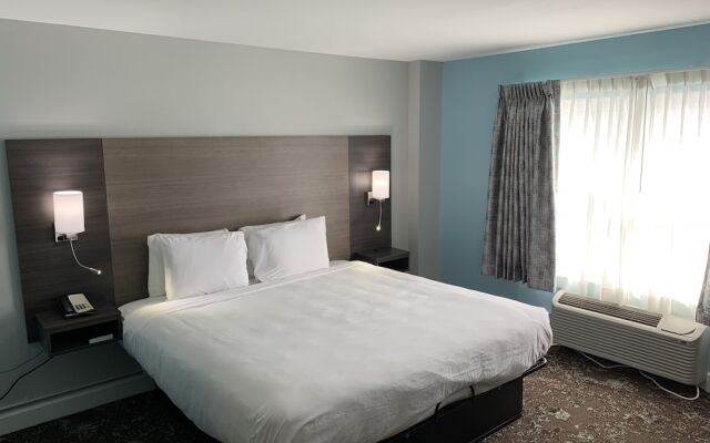 Elwood Hotel & Suites