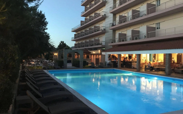 Stefania Beach Hotel