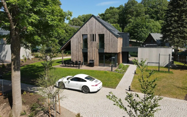 Villa With Fireplace in Cerny Dul
