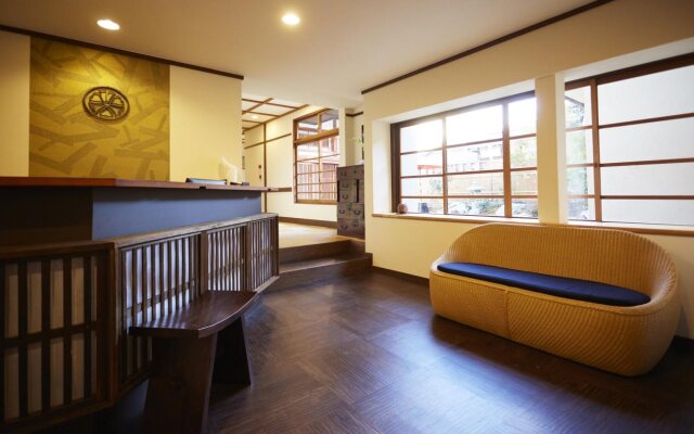 Nazuna Kyoto Nijo-jo