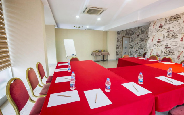 Arsen Hotel