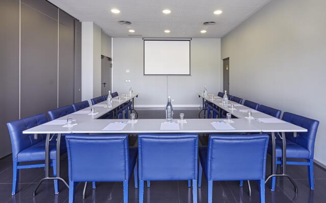 Holiday Inn Express Lisbon - Alfragide by IHG