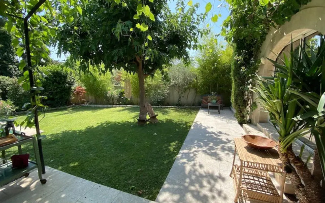Charming Villa With AC in Alpilles