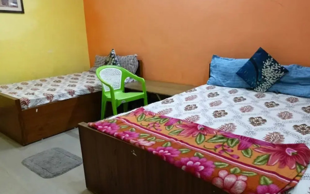 Sanskriti Paying Guest House