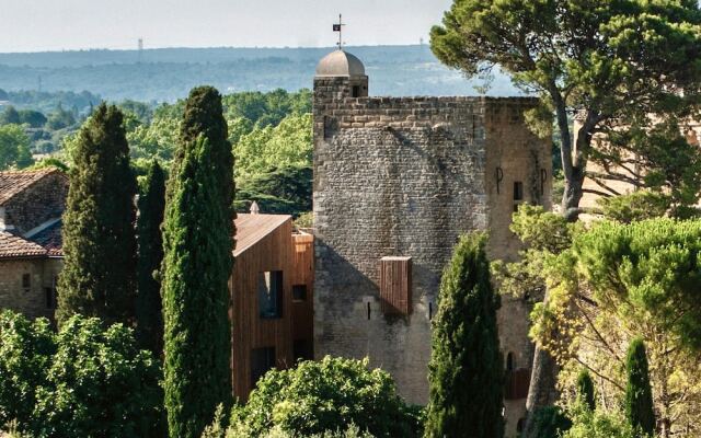 Tour Sarrazine de Montaren