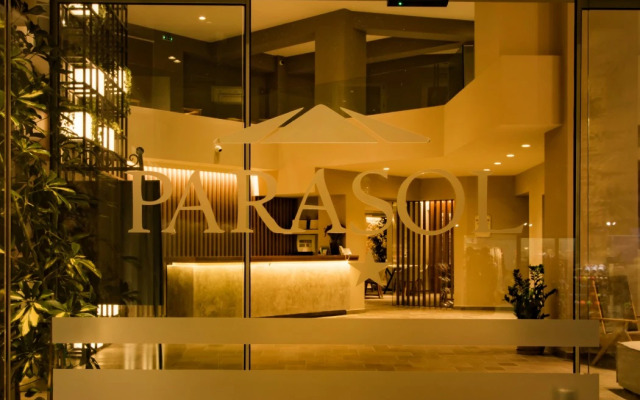 Parasol Luxury Hotel & Suites