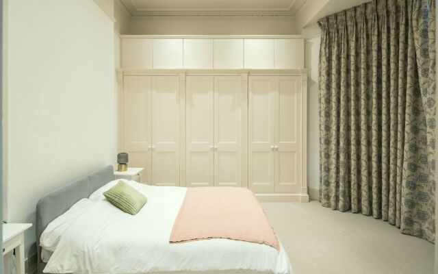 Remarkable 2-bed Apartment in London