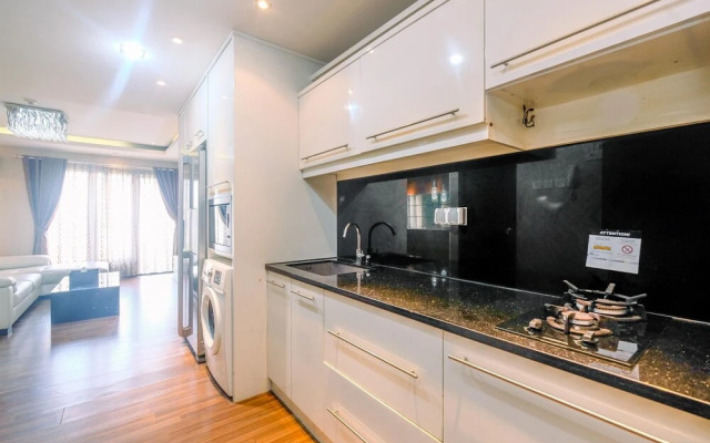 Cozy and Spacious 1BR at Tamansari Semanggi Apartment