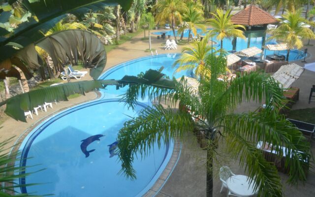 Virgo Batik Resort Teluk Batik Lumut