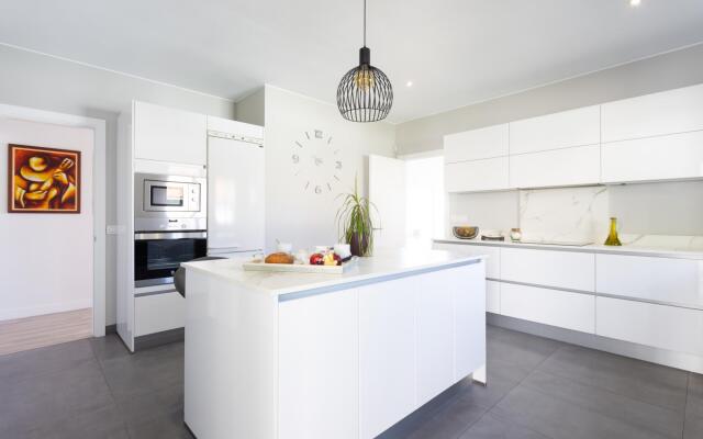 Home2Book Design Asian Sabina, Heated Pool & View