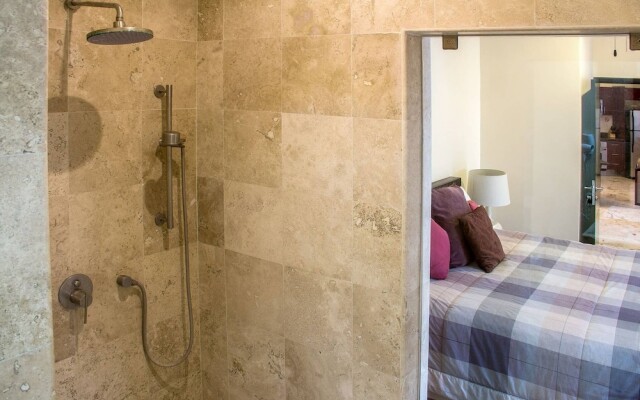 El Faro 303 Surf 1 Bedroom