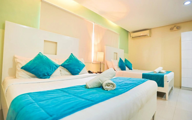 Holiday Suites Business District (Empire Suites Hotel)