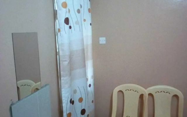 Batian Guest Hotel