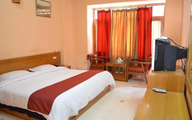 Hotel Sandhya Palace