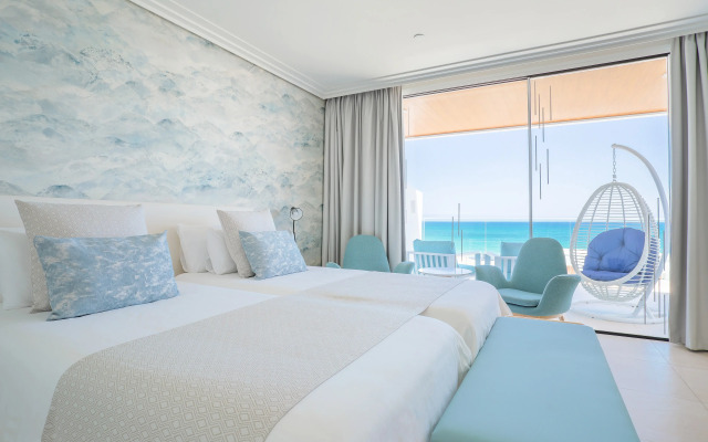 Hotel Lava Beach