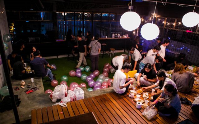 Silom SPACE Hostel