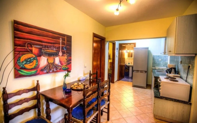 Anna Karra Studios & Apartments