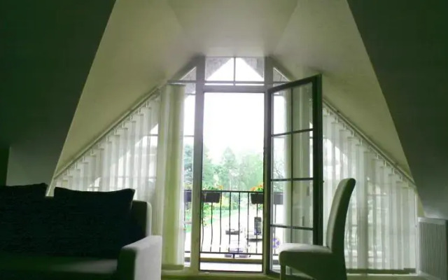 Alongės Guest House