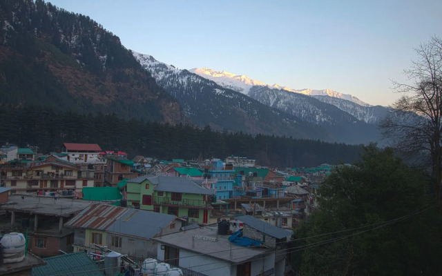Himanshu Resorts