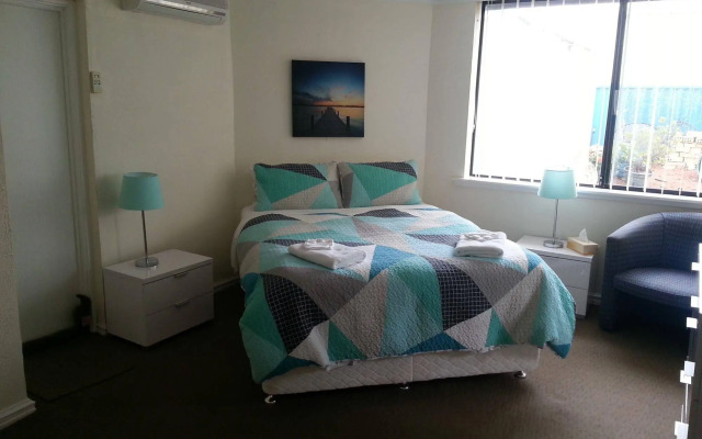 Palm Beach Guest House