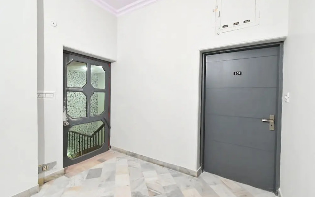 Fabhotel Classic Holiday