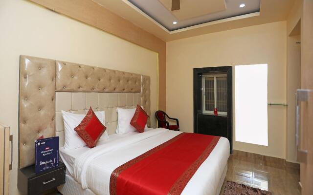 OYO 15530 Hotel G S Residency