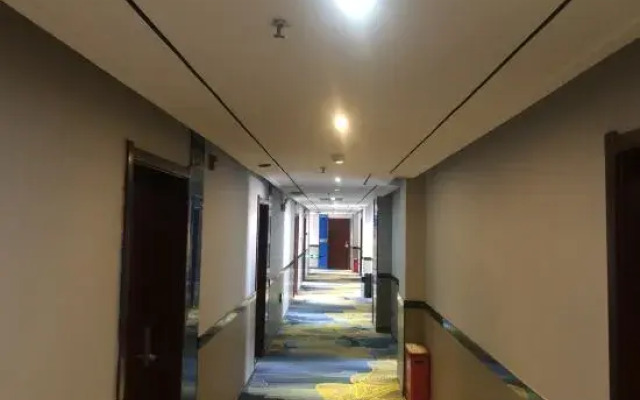 7Days Inn Hotel (Hebi Qi County Zhaoge Road)
