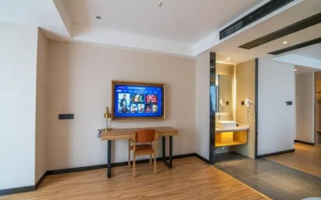 GreenTree Inn Hotel (Nantong University Xingguangyao Plaza Store)