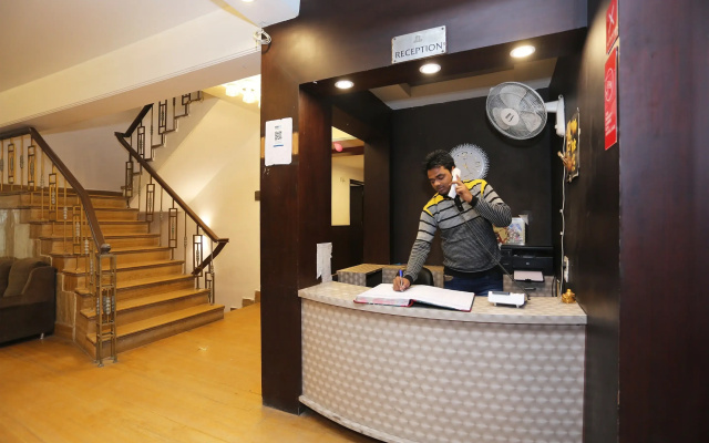 Super Hotel O The Avenue Residency